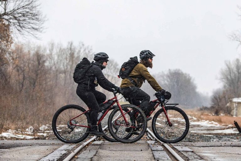 what-to-look-for-in-a-commuter-bike-nhelmet